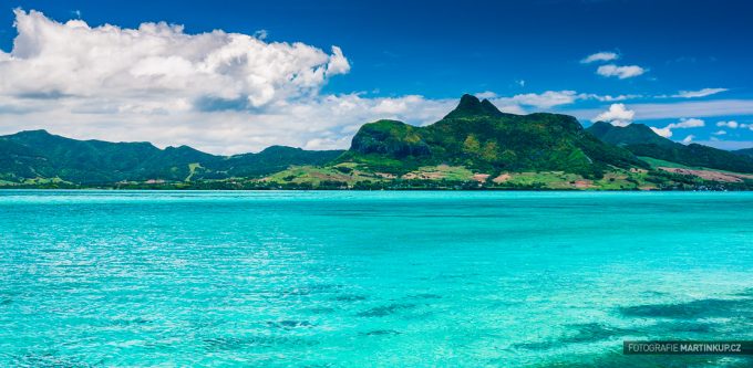 Pohled na Blue Bay z národního parku (Mauritius)