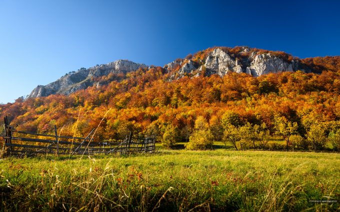 Podzimní tapeta na plochu - Vršatské Bradlá, Trenčianský kraj, Slovenská republika - fotograf Martin Kup